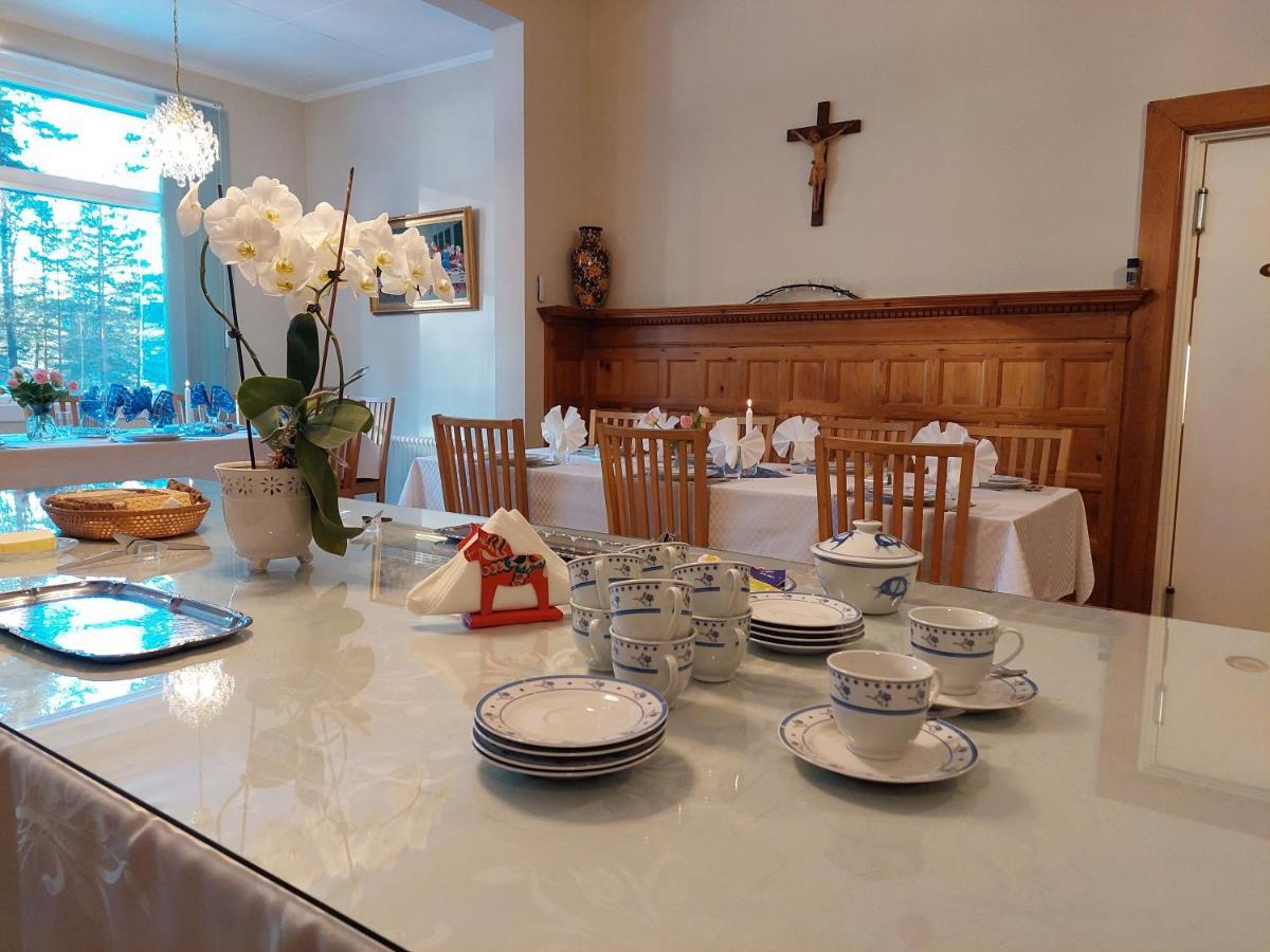 Birgittagarden - Gaesthem - Birgittasystrarna Bed & Breakfast Falun Bagian luar foto