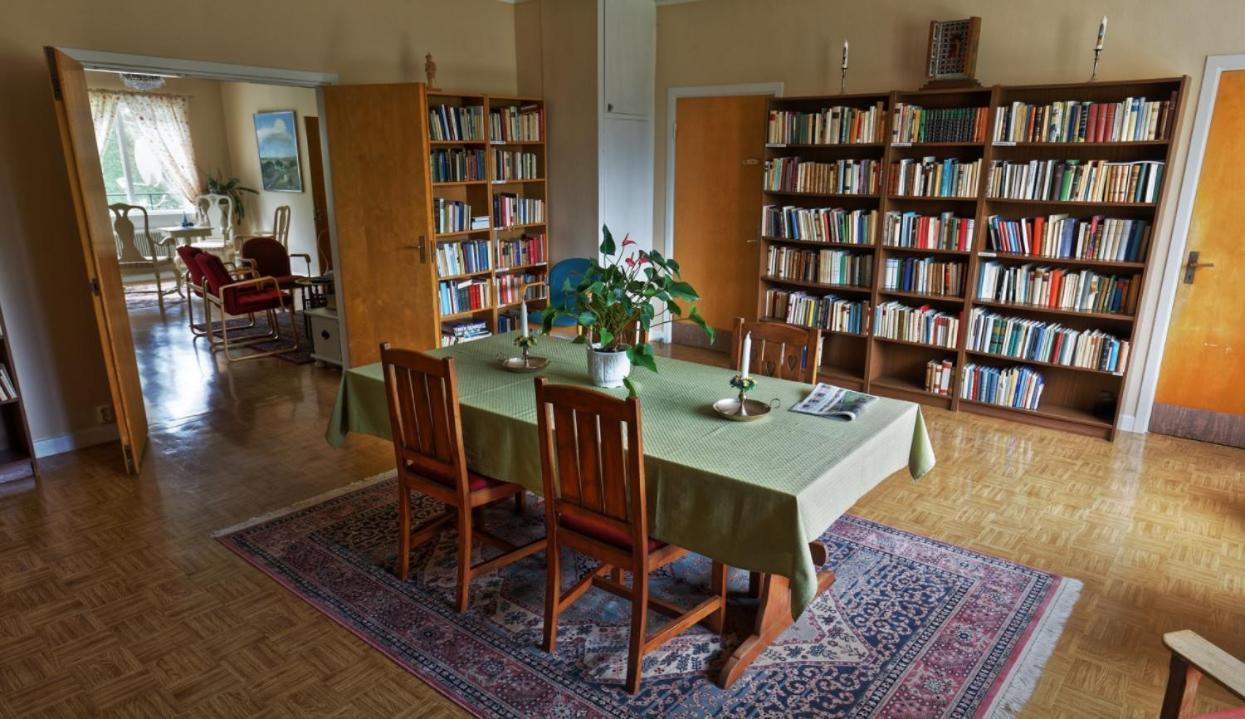 Birgittagarden - Gaesthem - Birgittasystrarna Bed & Breakfast Falun Bagian luar foto