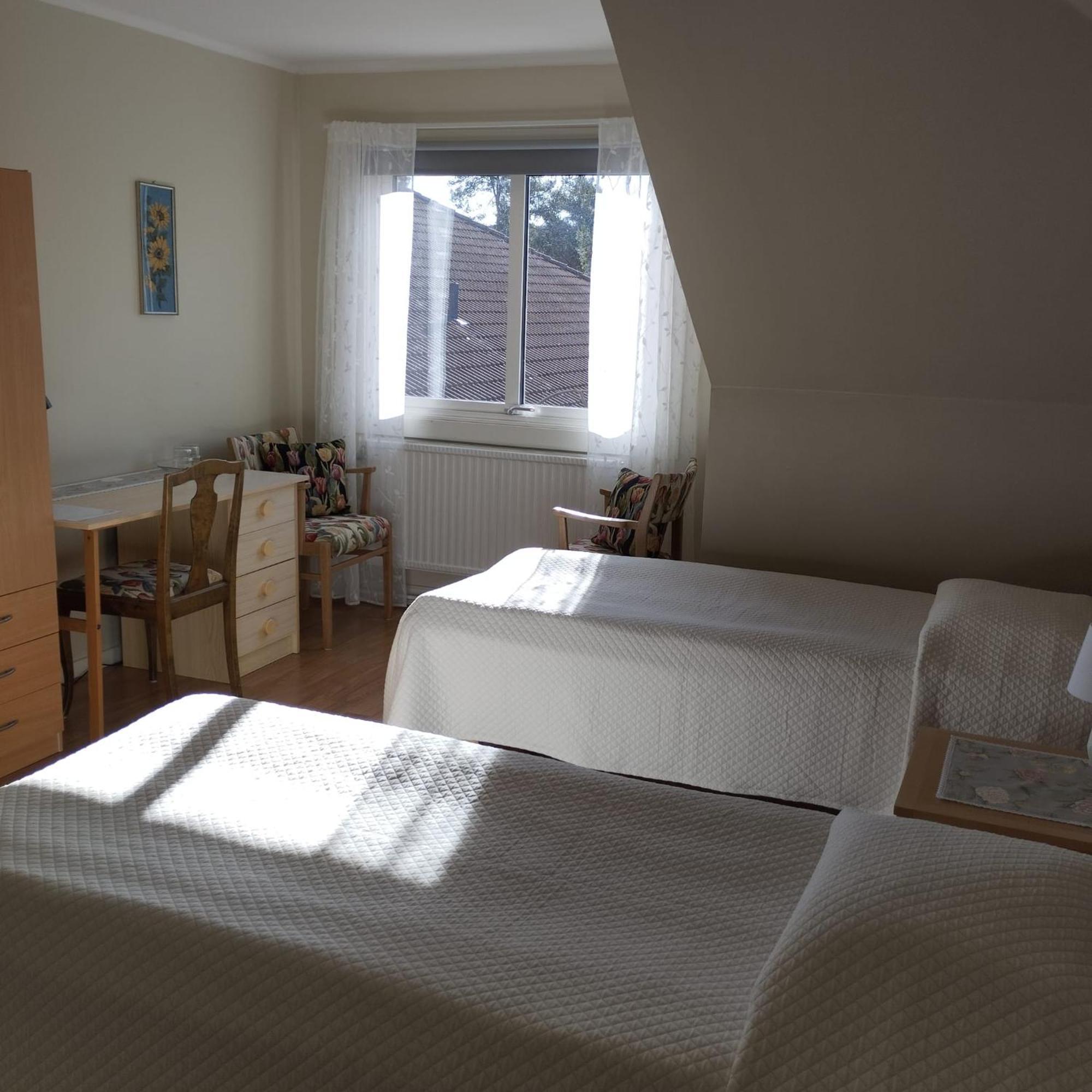 Birgittagarden - Gaesthem - Birgittasystrarna Bed & Breakfast Falun Bagian luar foto